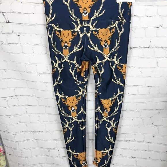 Pineapple Clothing Just in time hunting Season! Deer Leggings!! good Condition - Picture 7 of 7